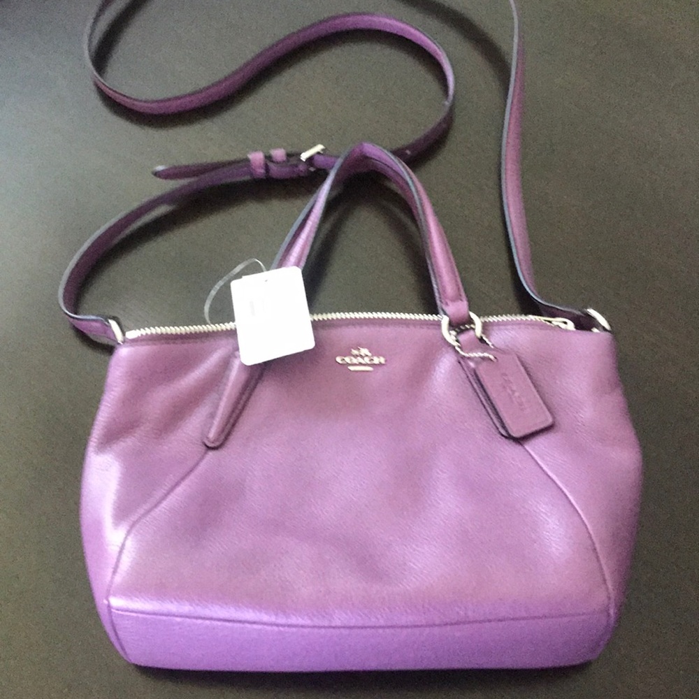 COACH Purse. NEW! With Tags! (100% authentic)